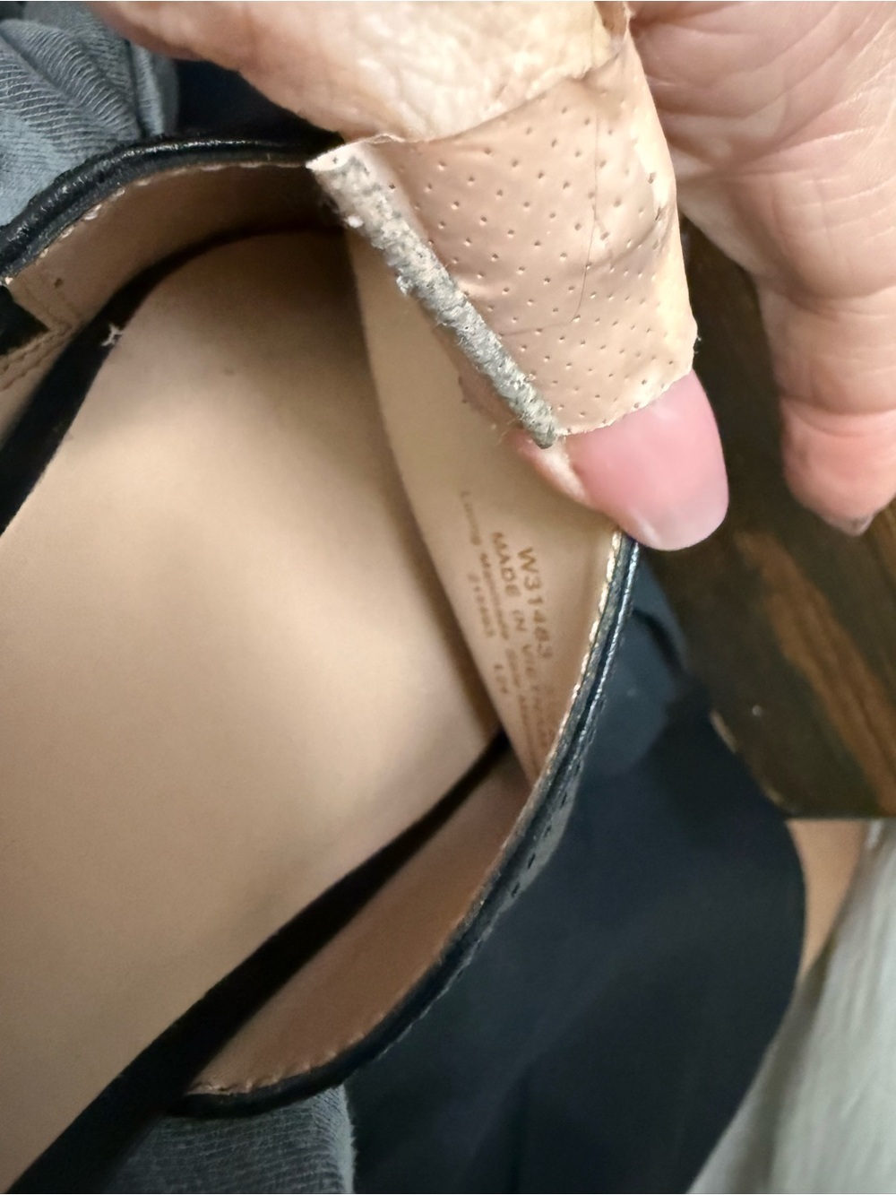 COLE HAAN CALLI BLOCK HEEL LEATHER SANDAL - Picture 3 of 5